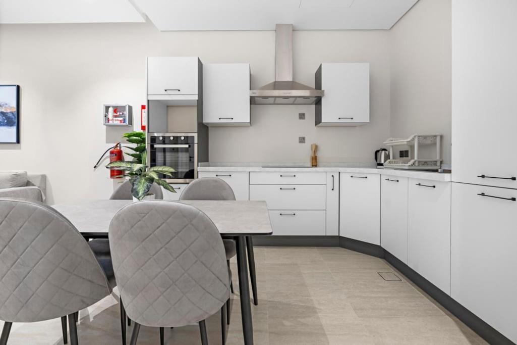 Gr-modern 2-bedroom In Alaqiq,self-entry * Riyadh